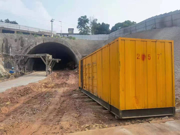 兰坪发电机出租自启装置的工作原理是什么？