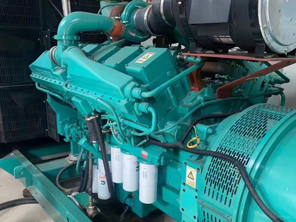 兰坪更换100kW柴油发电机组机油时，需要注意哪些事项？