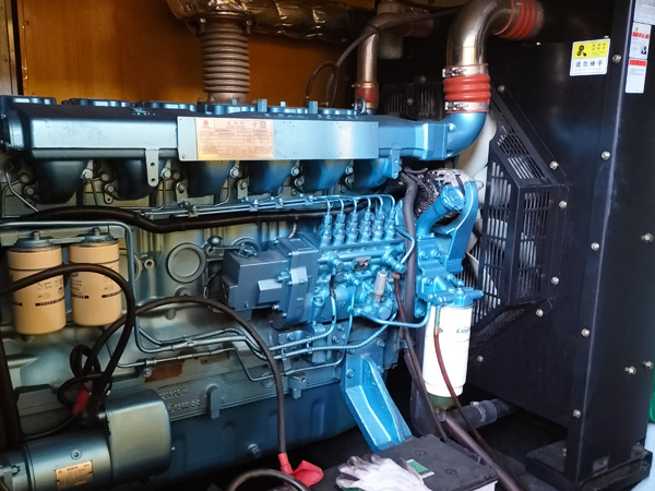 兰坪磷酸铁锂蓄电池的使用寿命与哪些因素有关？