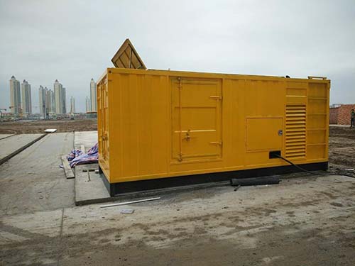 兰坪合同中关于乙方责任导致工期延误的赔偿标准应该如何制定？